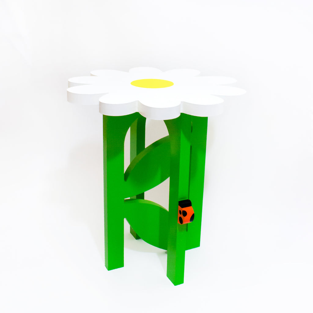 Sweet Daisy Table: White